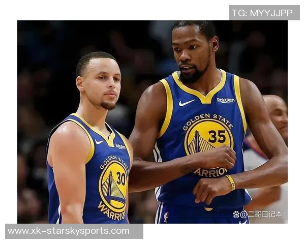 库里解析球队四人得分20的战术布局与个人影响力