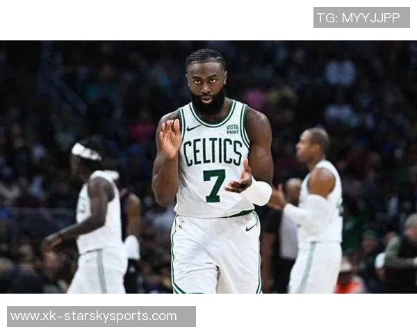 杰伦布朗连续9场30分表现惊艳创造绿军历史新纪录引发热议